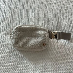 Everywhere belt bag